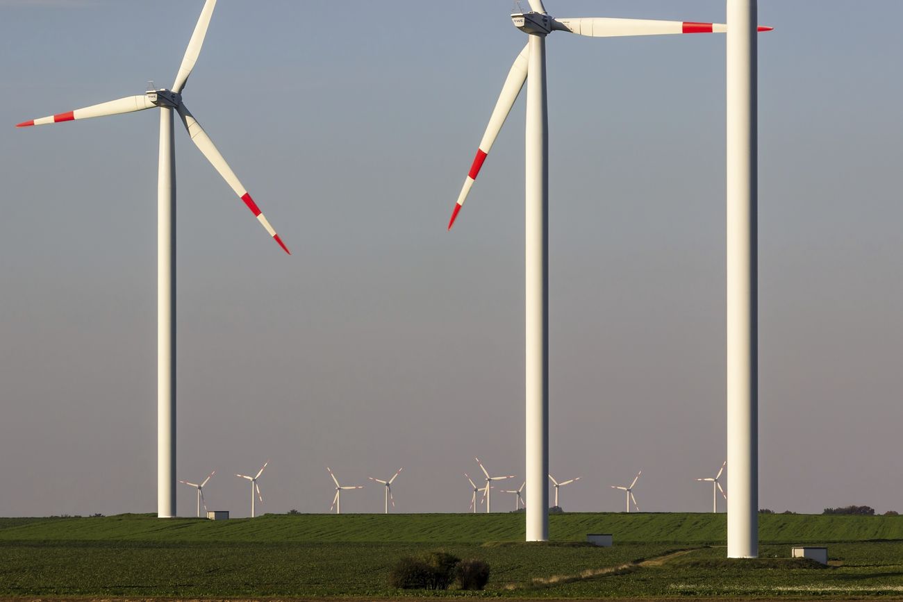 Alternative energy generator windmills